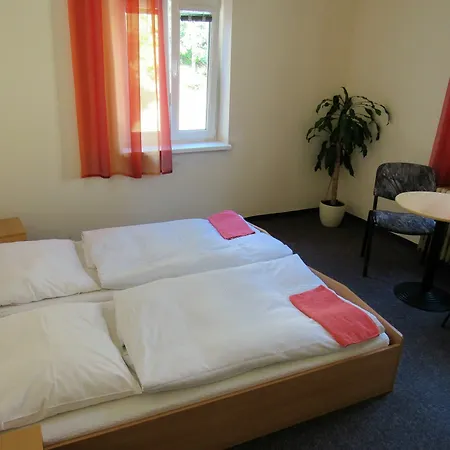 Milano Hostel *