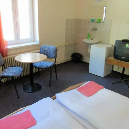 Milano Hostel *